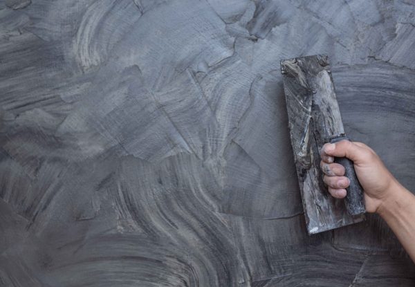plasterer-renovating-indoor-walls (2)